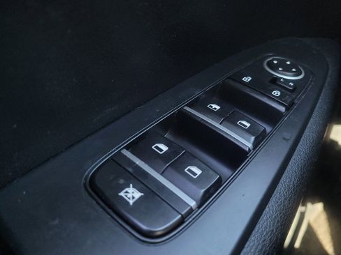 Used 2019 Kia Forte LXS image 27