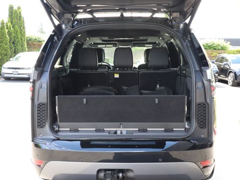 New 2026 Land Rover Discovery Dynamic SE AWD/4WD image 16