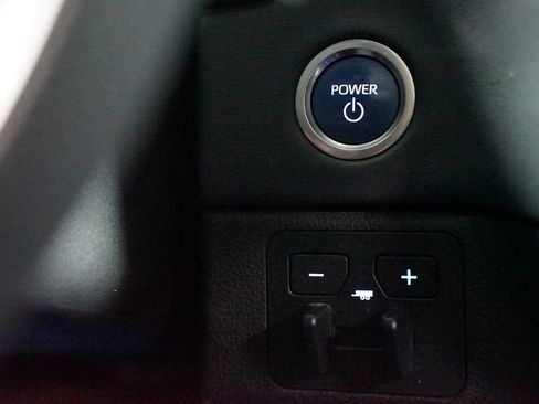 Used 2023 Toyota Tundra Platinum image 25