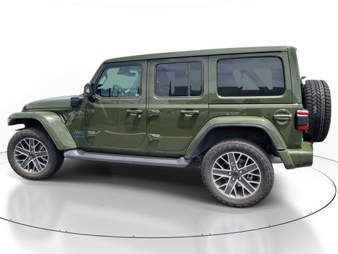 Used 2024 Jeep Wrangler High Altitude AWD/4WD image 5