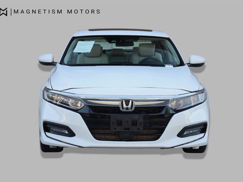 Used 2018 Honda Accord EX image 5