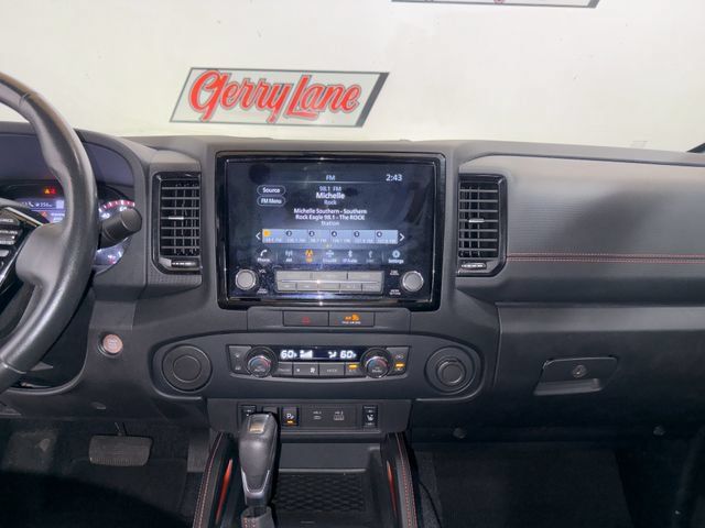 Used 2022 Nissan Frontier Pro-X RWD image 9