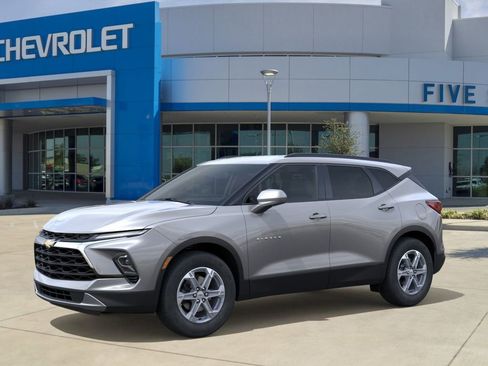 New 2026 Chevrolet Blazer LT w/ Convenience Package FWD image 2