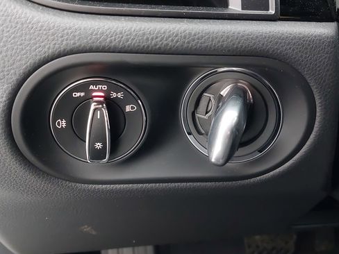 New 2026 Porsche Macan Turbo image 28