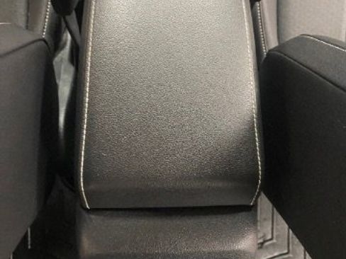 Used 2022 Volkswagen Tiguan SE image 26