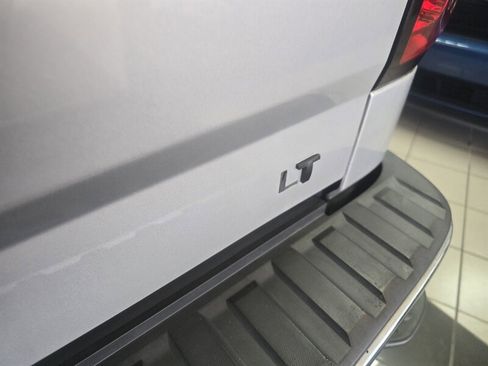 Used 2018 Chevrolet Silverado 1500 LT w/ All Star Edition image 29