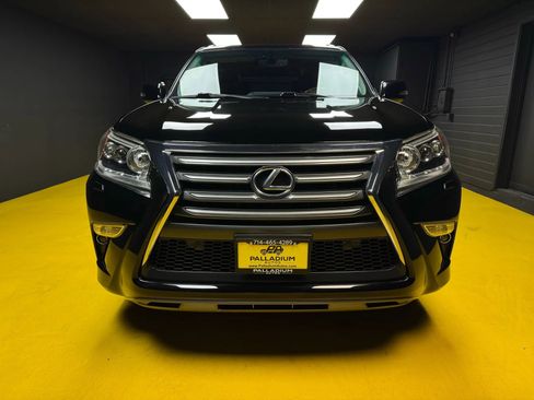 Used 2014 Lexus GX 460 image 2