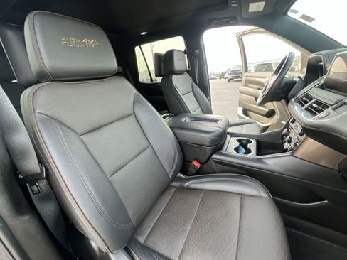 Certified 2024 Chevrolet Tahoe High Country w/ Advanced Technology Package image 34