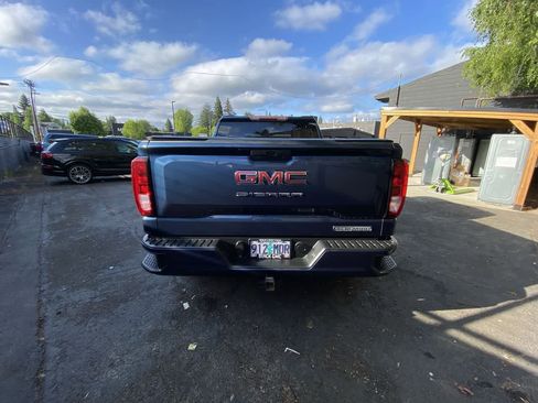 Used 2020 GMC Sierra 1500 Elevation w/ Elevation Value Package AWD/4WD image 5