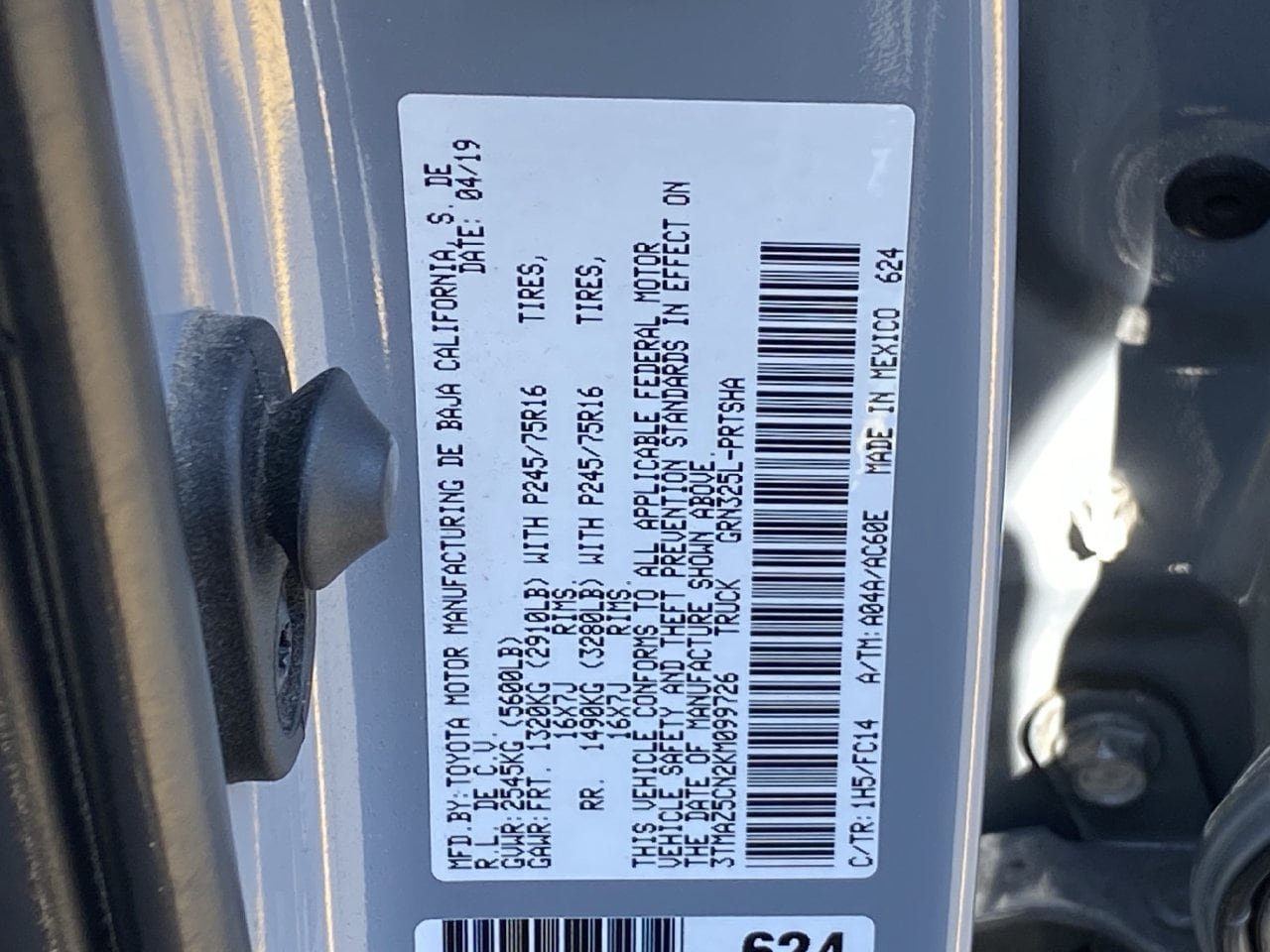 Used 2019 Toyota Tacoma SR5 RWD image 12