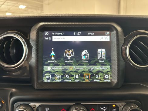 Used 2021 Jeep Wrangler Unlimited Sahara image 27