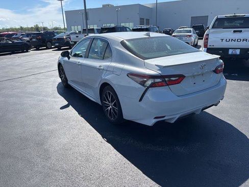 Certified 2023 Toyota Camry SE image 3