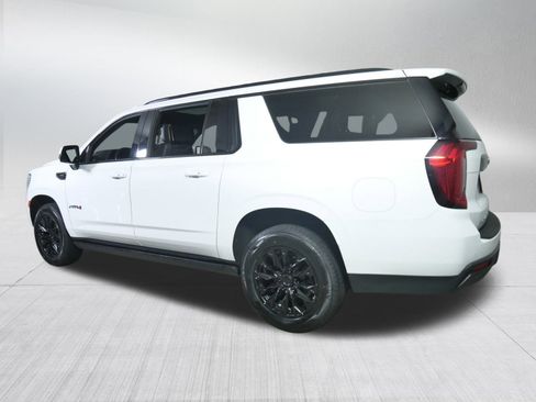 Used 2021 GMC Yukon XL AT4 w/ AT4 Premium Package image 5
