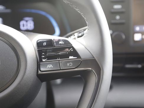 New 2025 Hyundai Elantra Sport image 17