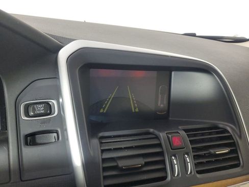 Used 2017 Volvo XC60 T5 Inscription w/ Preferred Option Package image 29