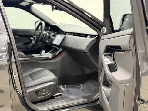 Used 2025 Land Rover Range Rover Evoque Dynamic SE image 37