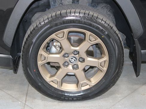 Used 2024 Toyota RAV4 AWD Hybrid image 18