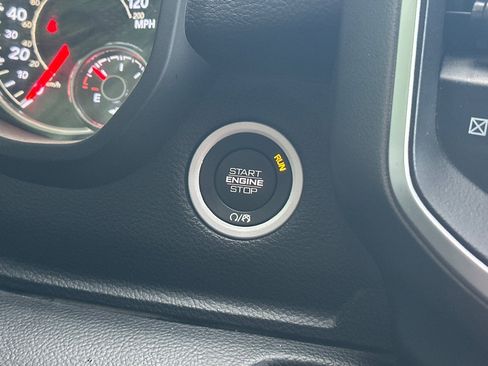 Used 2022 RAM 1500 Big Horn image 18