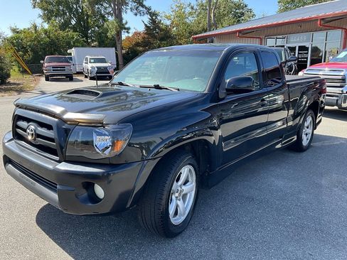 Used 2006 Toyota Tacoma X-Runner image 9