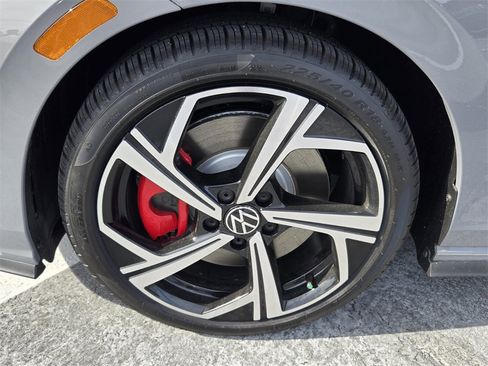 New 2026 Volkswagen GTI SE image 5