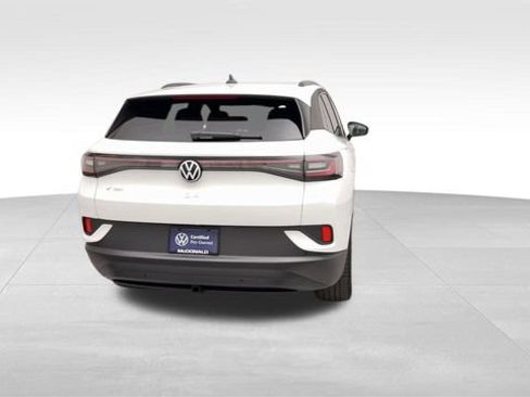 Used 2024 Volkswagen ID.4 Pro AWD/4WD image 3