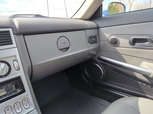 Used 2005 Chrysler Crossfire Limited RWD image 37