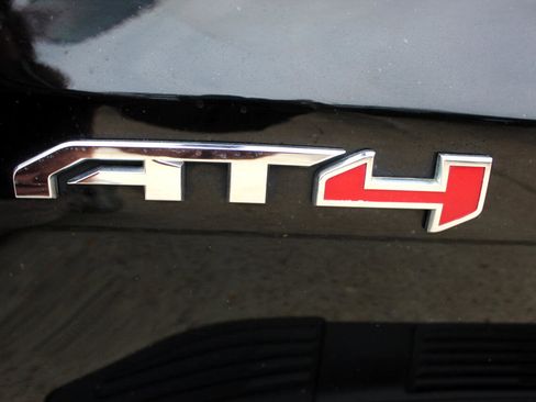 Used 2020 GMC Sierra 1500 AT4 w/ AT4 Premium Package image 5