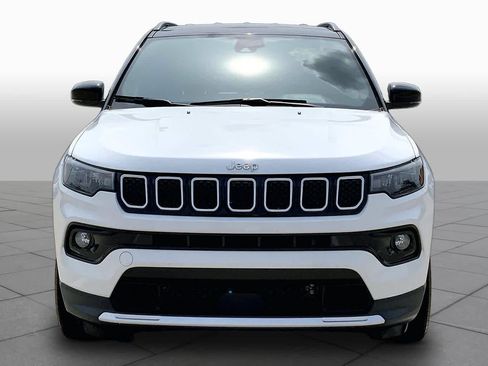 Used 2024 Jeep Compass Limited AWD/4WD image 4