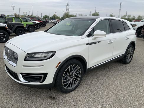 Used 2020 Lincoln Nautilus Reserve image 4