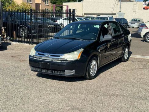 Used 2011 Ford Focus SE w/ 201A Rapid Spec Order Code FWD image 1