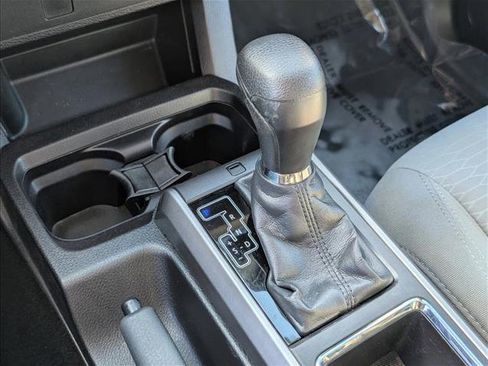 Used 2016 Toyota Tacoma SR5 image 12