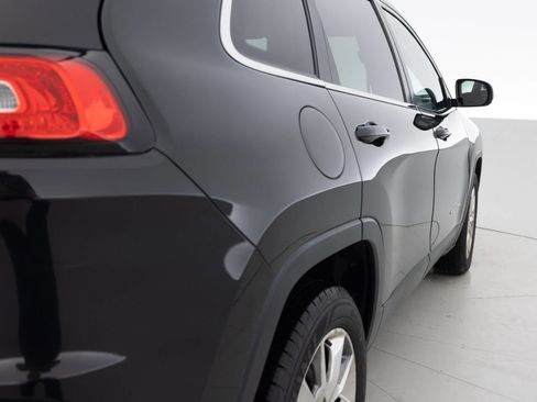 Used 2014 Jeep Cherokee Limited AWD/4WD image 14