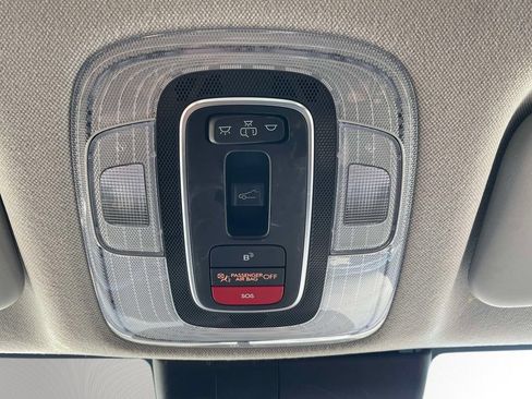 Used 2024 Hyundai Elantra SEL w/ Convenience Package FWD image 31