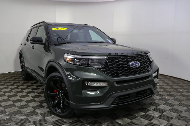 Used 2024 Ford Explorer ST w/ Equipment Group 401A AWD/4WD image 3