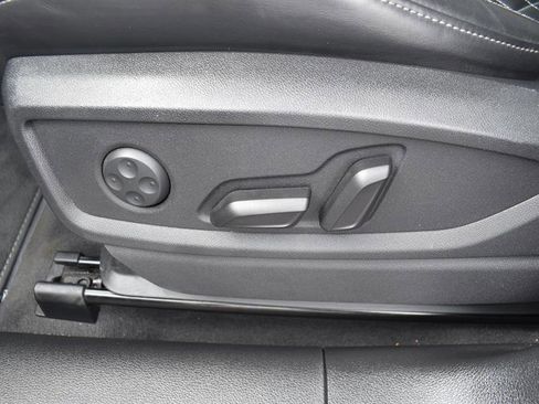 Used 2018 Audi SQ5 Prestige w/ Prestige Package image 12