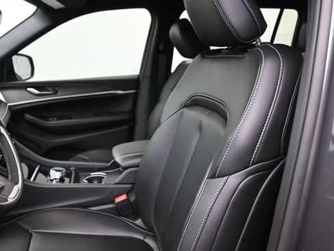 New 2025 Jeep Grand Cherokee L Limited w/ Black Appearance Package image 14