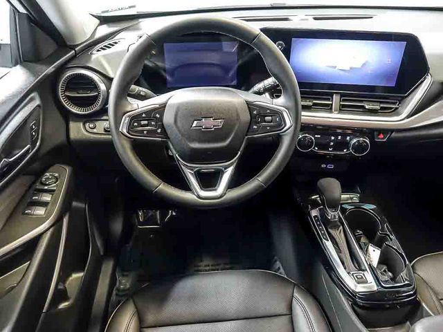 Certified 2024 Chevrolet Trax ACTIV w/ Sunroof Package FWD image 17