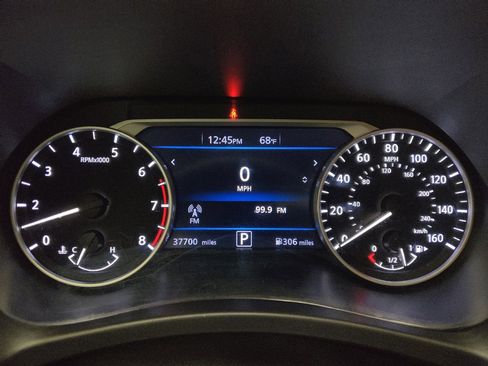Used 2025 Nissan Sentra SV FWD image 23