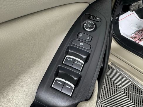 Used 2019 Honda Accord EX-L image 40