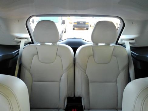 Used 2022 Volvo XC90 T8 Inscription AWD/4WD image 39