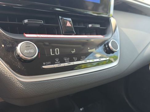 Used 2026 Toyota Corolla LE FWD image 20