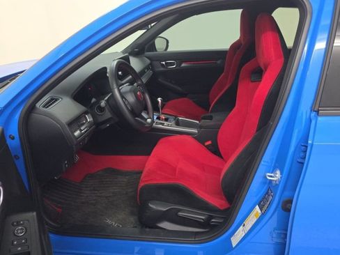 Used 2024 Honda Civic Type R image 3