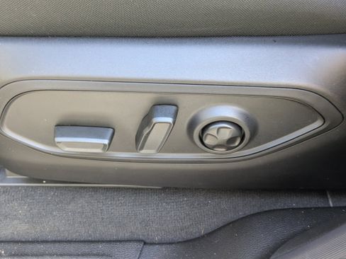 New 2025 Jeep Grand Cherokee Laredo image 21