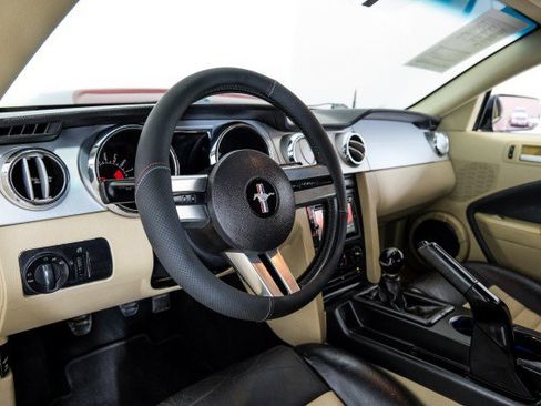 Used 2008 Ford Mustang GT RWD image 12