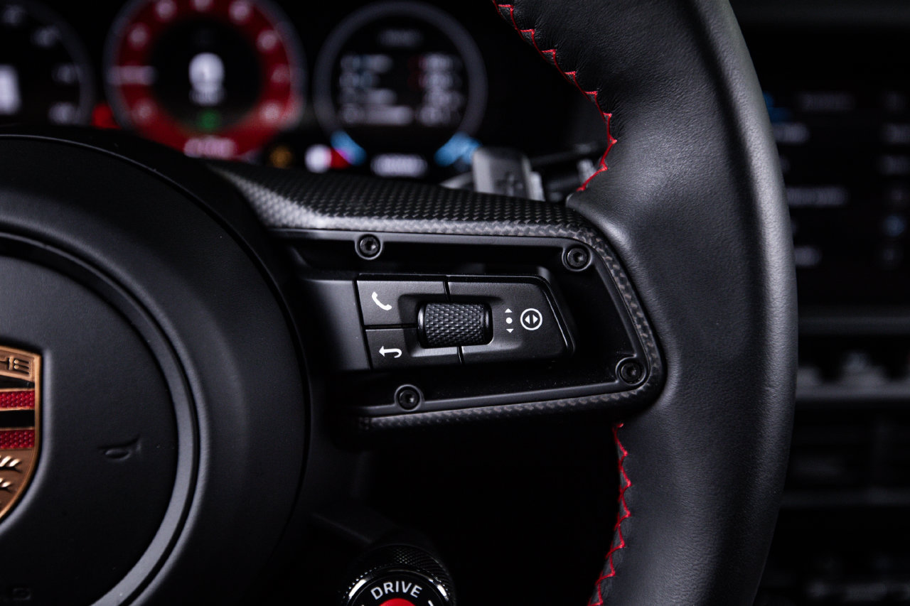 Certified 2025 Porsche 911 Carrera GTS RWD image 16