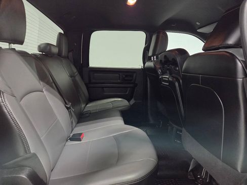 Used 2022 RAM 2500 Tradesman w/ Chrome Appearance Group AWD/4WD image 17