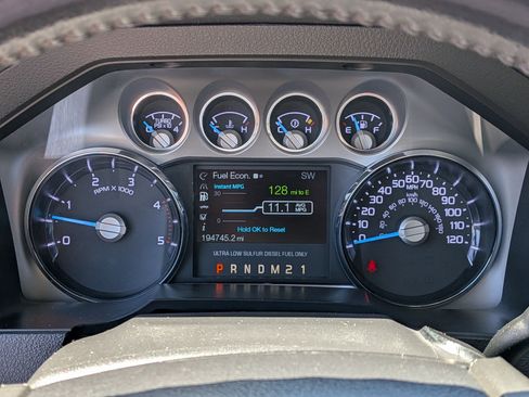 Used 2016 Ford F350 Lariat w/ Lariat Chrome Package AWD/4WD image 20