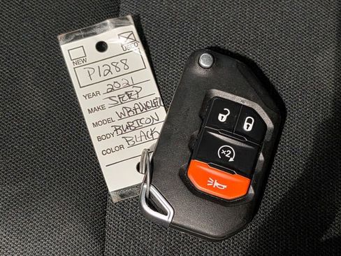 Used 2021 Jeep Wrangler Unlimited Rubicon w/ Uconnect 4C Nav & Sound Group AWD/4WD image 55