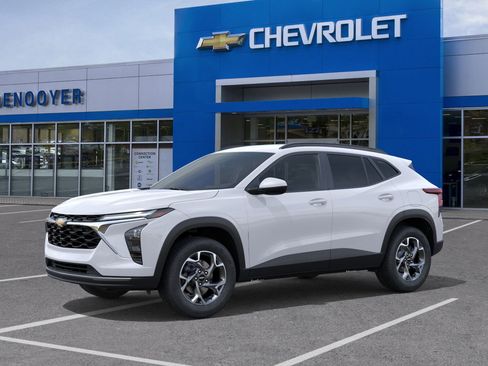 New 2025 Chevrolet Trax LT w/ Driver Confidence Package image 26