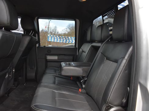 Used 2016 Ford F250 Lariat w/ Chrome Package image 17